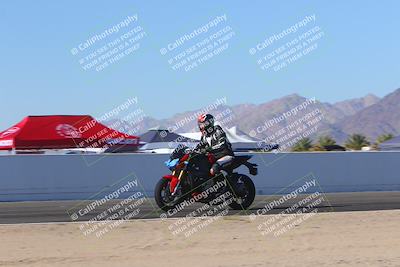 media/Nov-06-2023-Moto Forza (Mon) [[ce023d0744]]/4-Beginner Group/Session 4 (Finish Line Checker)/